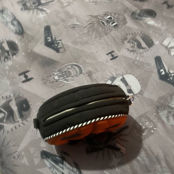 Strange Coven Handmade Bowtie Bag - Picture 6 of 7